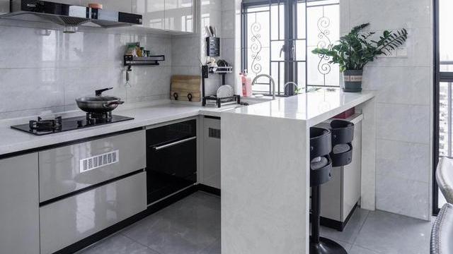 这套120平现代简约风格，全屋舒适又实用，堪称装修典范！