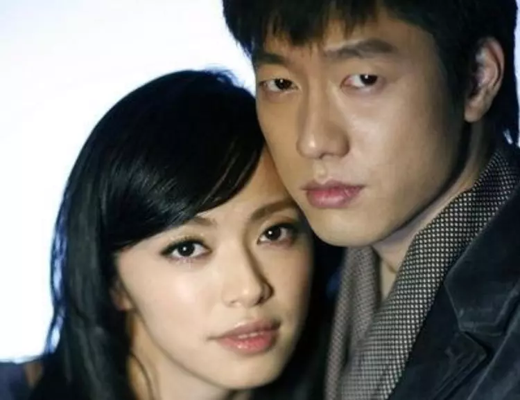 |他去见导演带着9岁弟弟，结果弟弟被一眼看中，如今红到发紫，他却销声匿迹