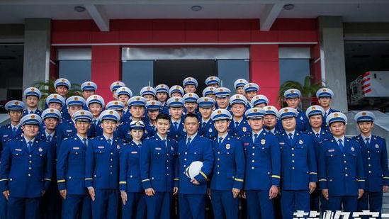 李溪成|蓝焰突击完美收官，用眼泪祭奠成长，用青春歌颂英雄，任嘉伦绝了