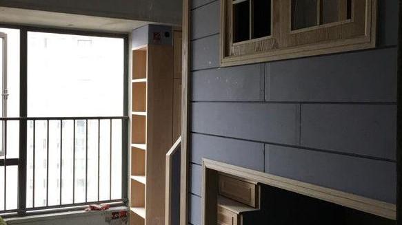 请木工师傅做了个高低床，发到业主群炸了，都说像宠物笼子！