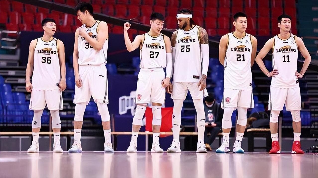 辽宁男篮|3米76！2米13！身体天赋不输周琦！场均1+1，才23岁就被彻底弃用