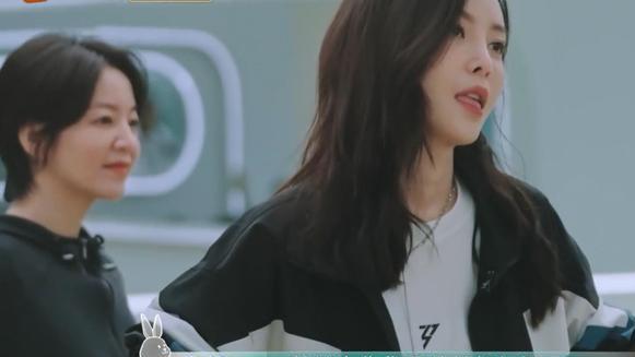 于文文|于文文对阿娇态度温柔，对蔡卓妍态度一般，怼对方自我感觉良好