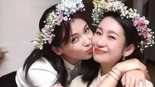 刘涛|同样演警察，43岁的刘涛被吐槽，43岁的她为何大受好评？