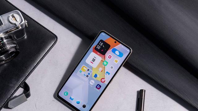 |骁龙888加速清仓，独显芯片Pro+稀土散热+66W快充，仅2399元