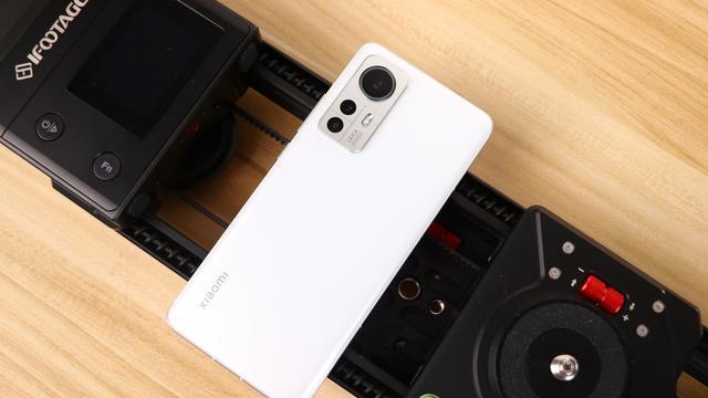 围绕8Gen2做文章，小米、vivo、联想在行动