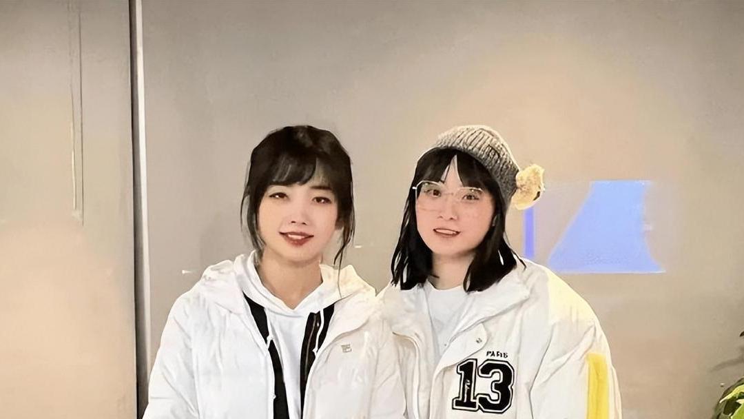 被网友指责知三当三之后，王冰冰清空与徐嘉余合作视频，斩断恋情