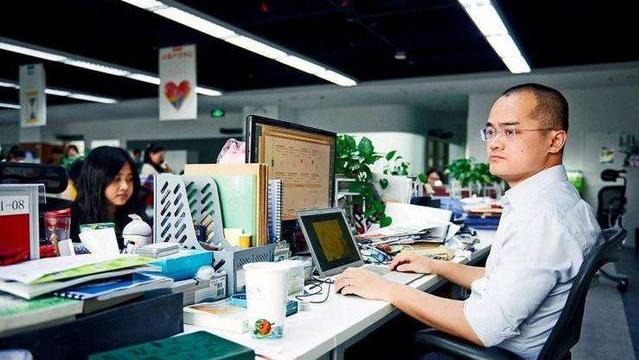 王慧文|美团副总裁王慧文：清华的寒门贵子，年薪1.5亿却选择42岁退休