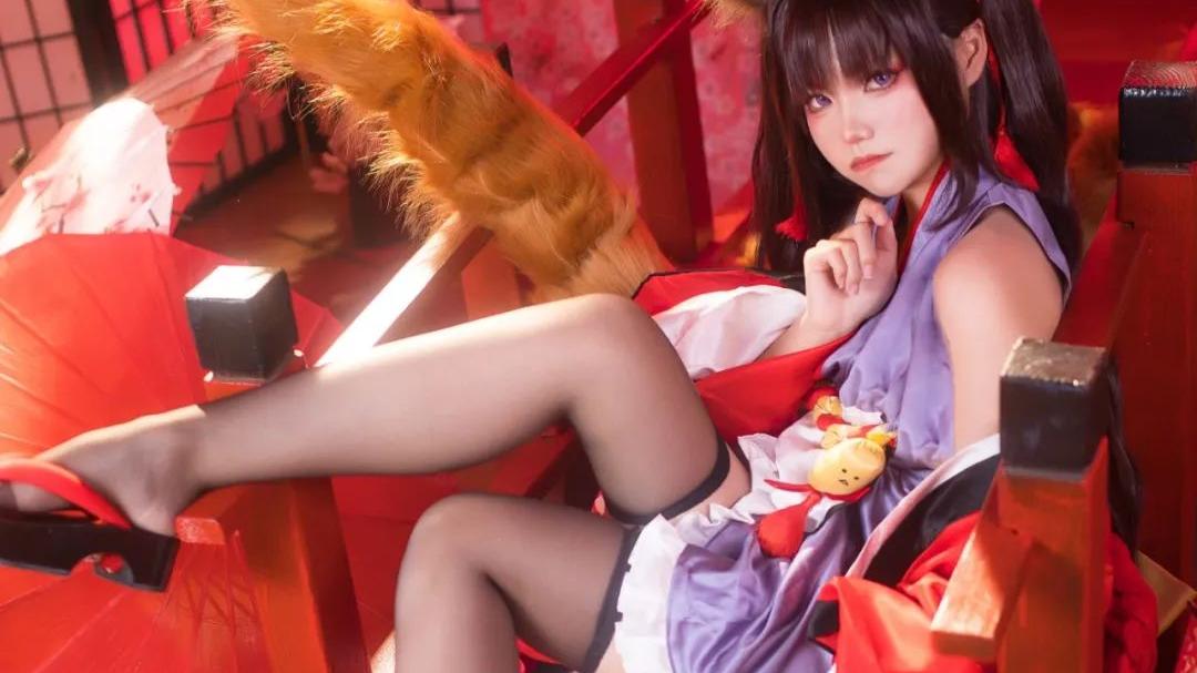 碧蓝航线|cos：碧蓝航线鳐新春装cos正片@暖气