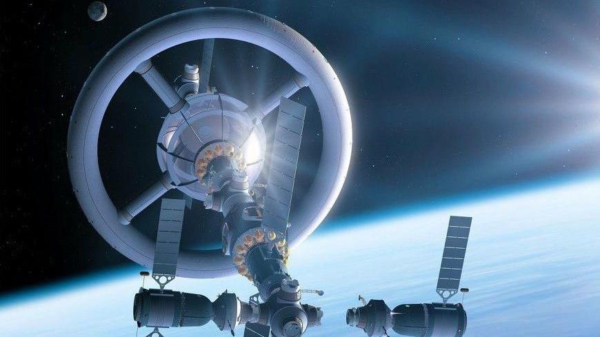 基站|龙飞船返回出现惊险一幕，一个减速伞延迟张开，航天员被抬出舱门