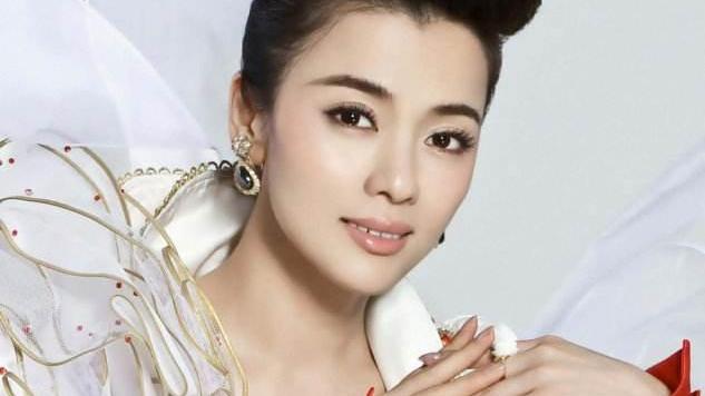 陈思思|44岁陈思思为何至今未婚？坦露多年未婚的实情，怪不得一直未嫁