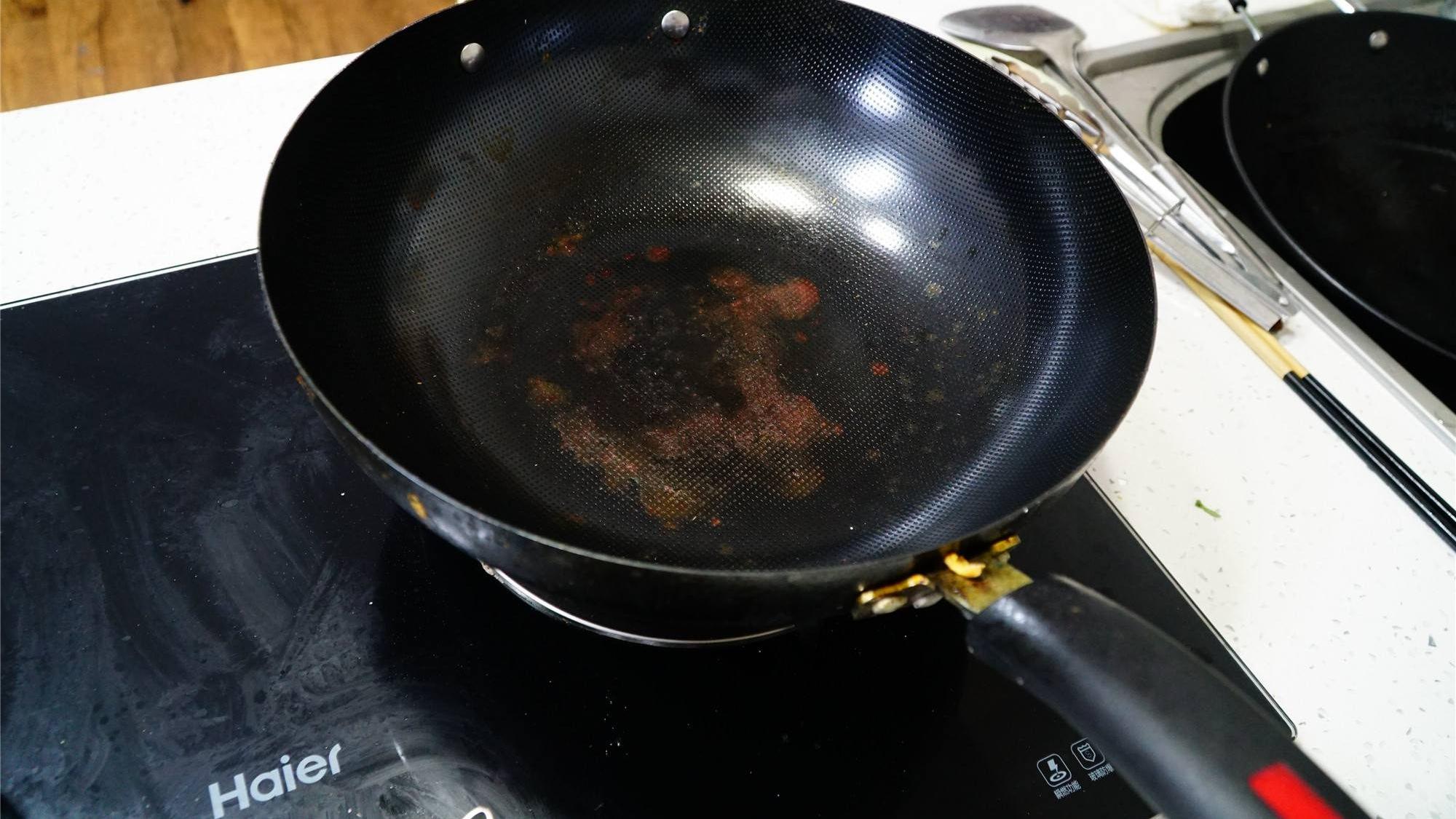 馒头|一招就让普通铁锅秒变不粘锅！