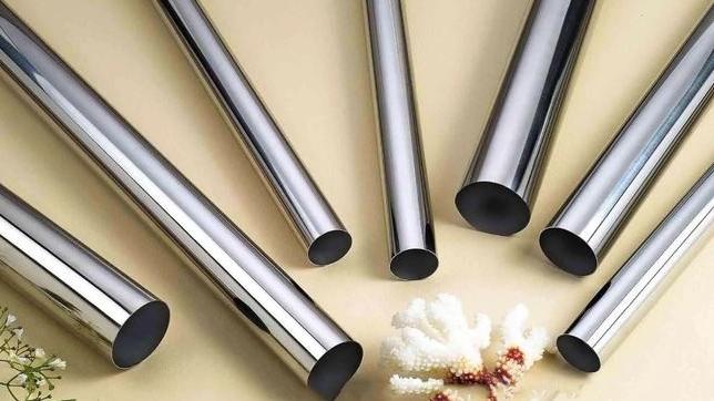 “夺命保温杯”屡次遭央视曝光，热水变“毒水”，大家应警惕对待