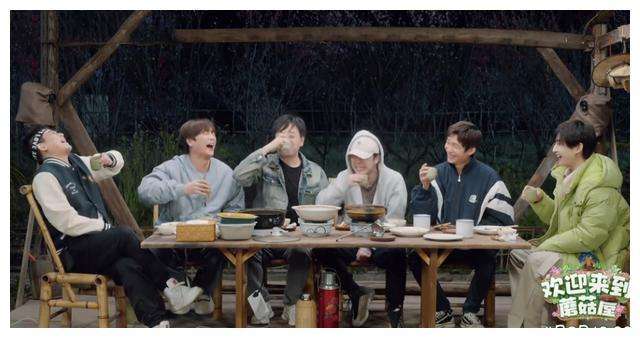 欢迎来到蘑菇屋|《欢迎来到蘑菇屋》定档，第一期07届快男来做客，不见何炅和黄磊