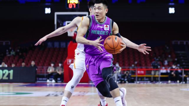 高诗岩|21+8+3！三数据全队最高 山东只有他一直在战斗