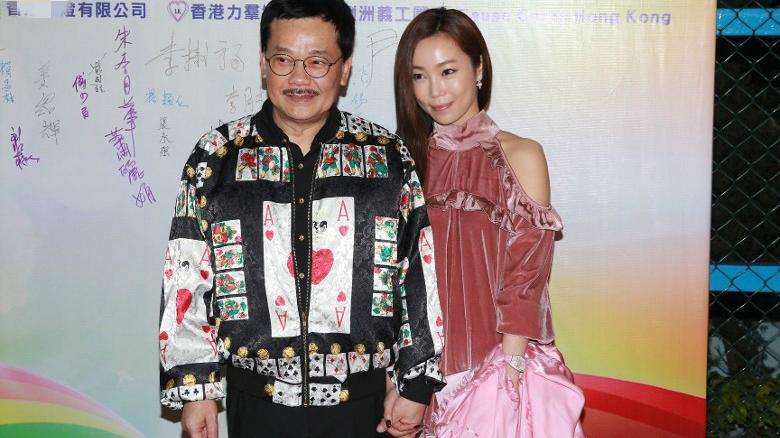 黄玉郎|又一妙龄少女被爱冲昏头脑？爷孙恋开花结果，去年欠抚养费上热搜