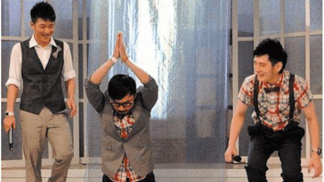主持人|当众“下跪”的5位明星，第2个跪出了中华骄傲，第5个遭人唾弃！