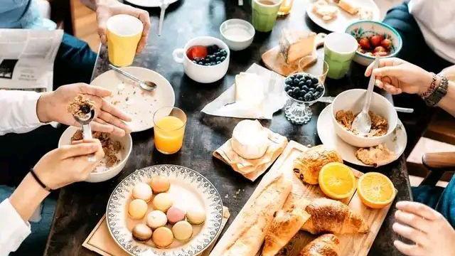 你若正在减肥，就不要这么吃早餐，不仅没营养还容易让你减肥失败