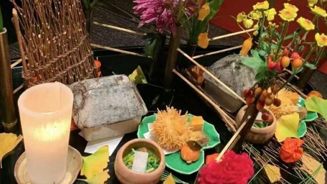 草莓|上海一家餐厅推出2000多中餐：德不配位、这种店不坑穷人