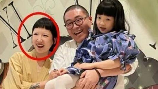 郝邵文|郝邵文疑似当后爸，老婆离异女儿已经7岁，两人在剧组相识