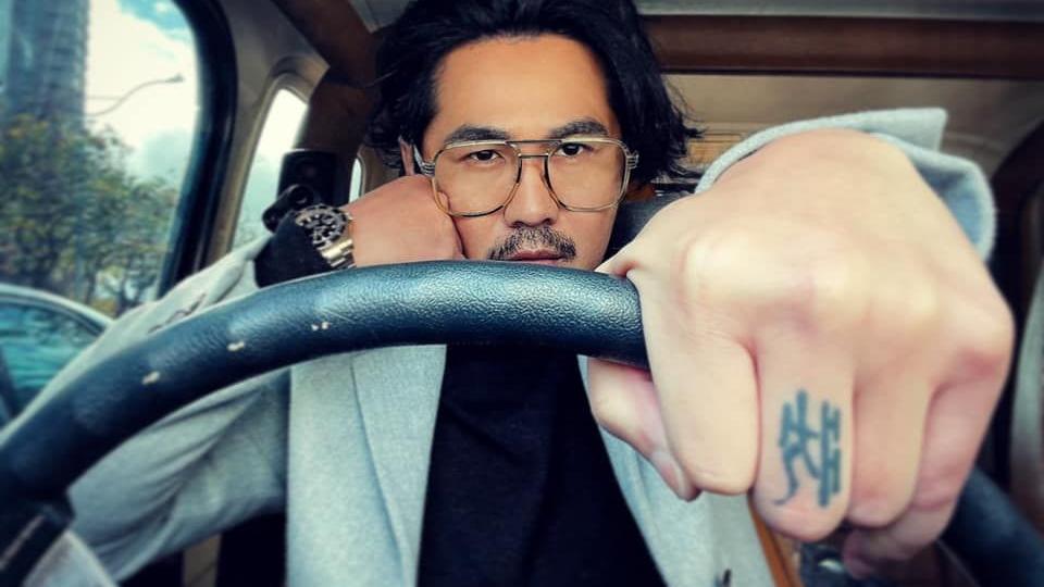 曹格|曹格又失控飙脏话！网友酸酒醉“扯进13岁儿11岁女”雷点被踩气疯了