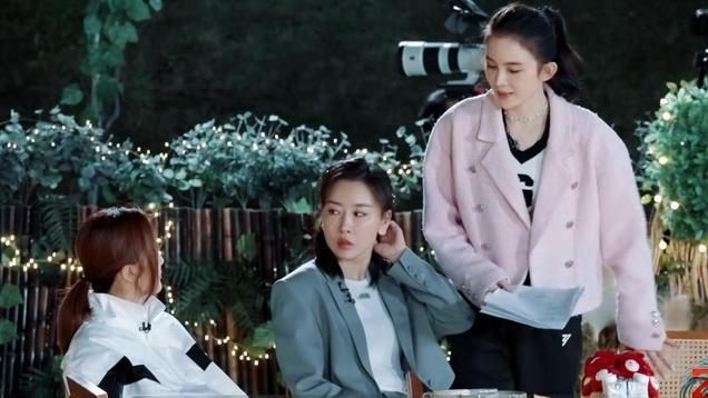 赵樱子|赵樱子认错twins，错把蔡卓妍认成阿娇，却立马跑去跟阿娇道歉