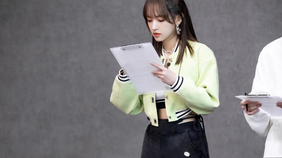 程潇|迷倒车银优，十年舞蹈基础，程潇为啥就不火？粉丝都说她事业心太小