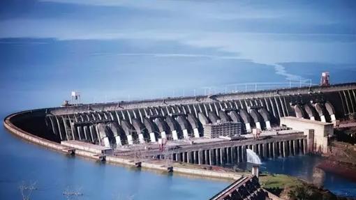 三峡大坝已运行达16年，还能用多久？当初2500亿的投资回本了吗？