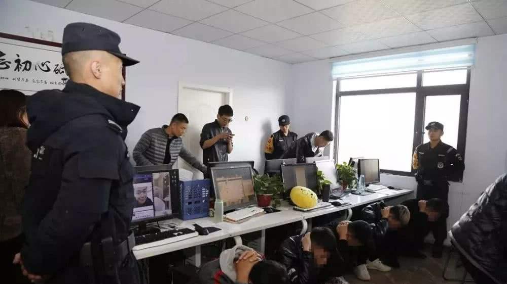 英特尔|你与“血奴”的距离，只差一个神奇的网站