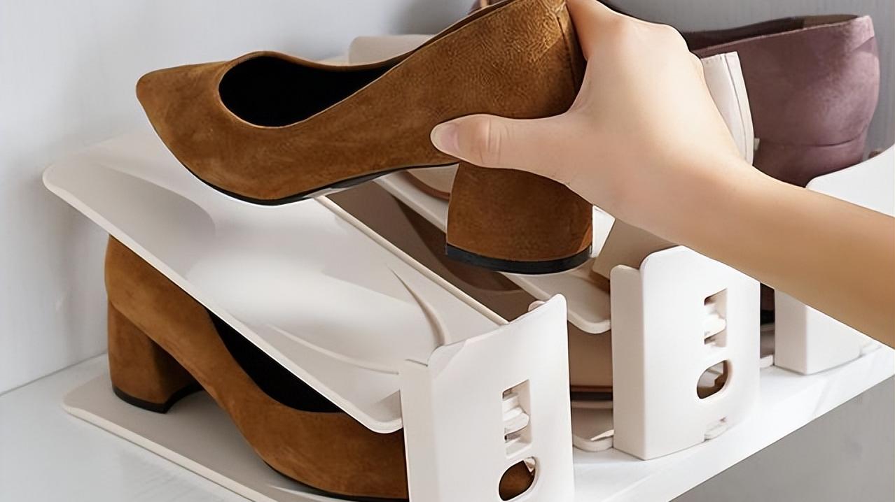 鞋子乱堆门口“过时”了！学年轻人这么布置，干净无异味，贼实用