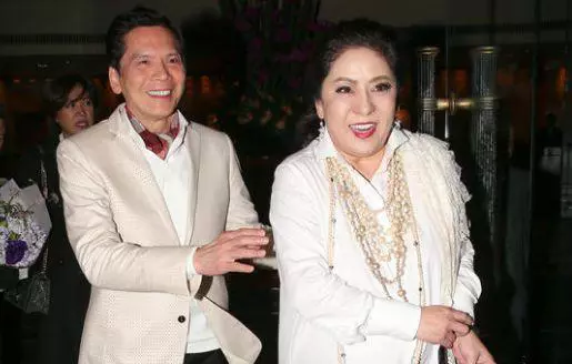 向华强|向华强在京被扇巴掌，返港后白小航竟离奇身亡！向太：跟我们无关