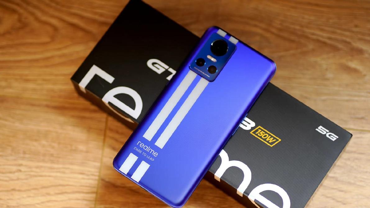 芯片|配备“独显芯片”的三款手机盘点，“双芯”机，玩游戏优势很明显！