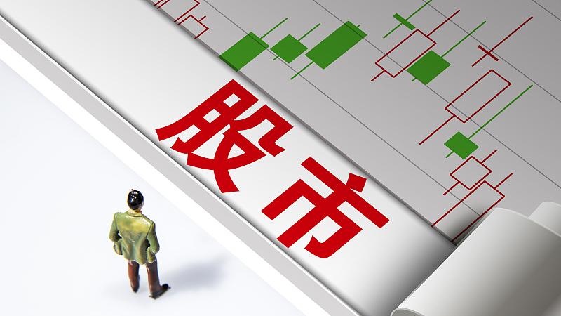 在中国股市，价值1万元的股票，进出交易一次会被扣掉多少钱？