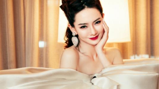 电视剧|外号人称“戚哥”，人气高，娱乐圈中的时尚达人