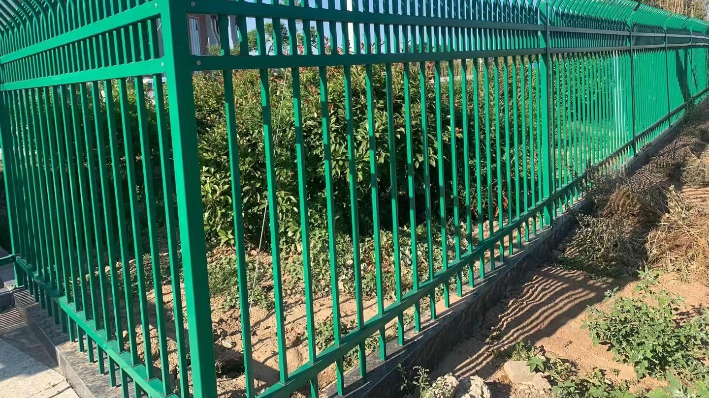 围栏网防腐的方式