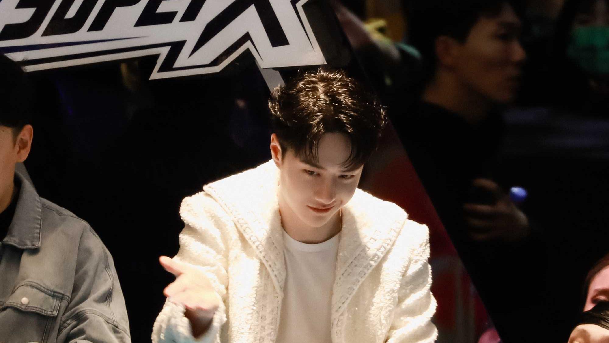 王一博|邪门CP有多令人无语？王一博粉丝：上午出道，晚上退圈！