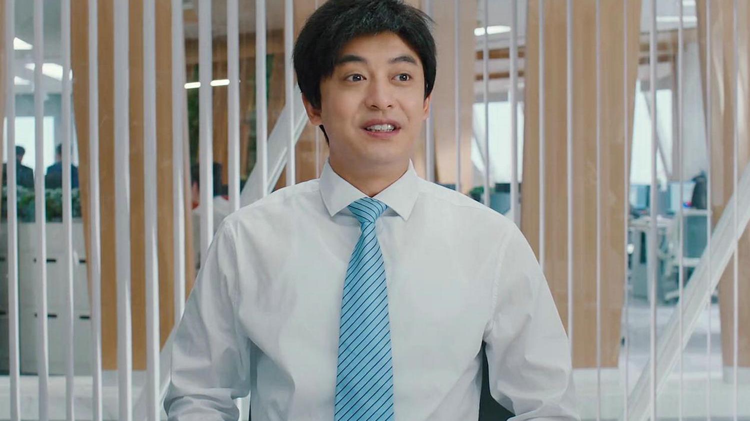 破事精英|《破事精英》开局：本以为是笑点满满，却不想会痛哭失声