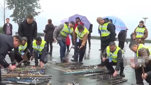 饵料|重庆3月1日起禁钓4个月, 真有必要销毁没收渔具, 警示非法垂钓吗？