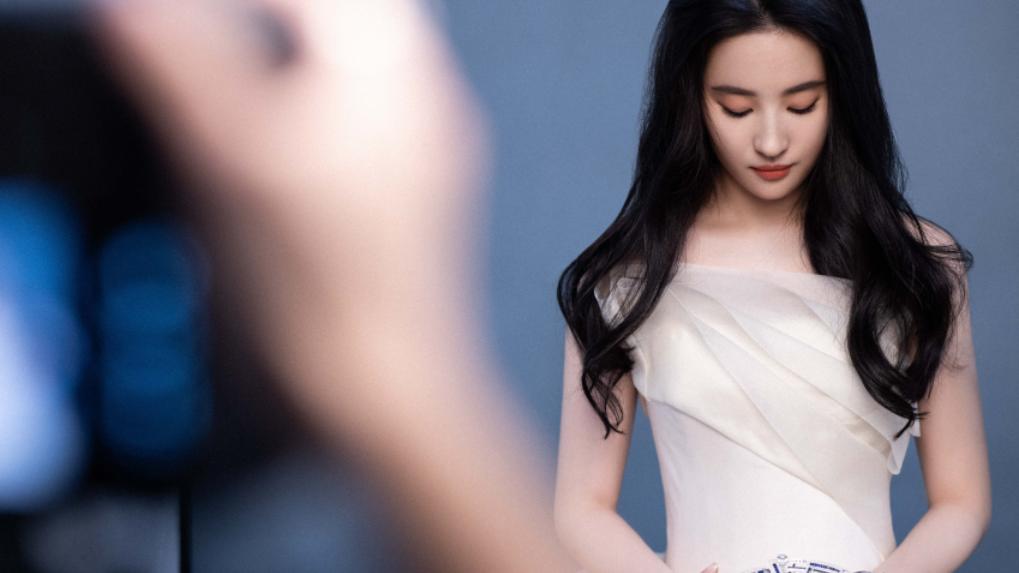 刘亦菲|刘亦菲出道后，为何屡遭抹黑？究竟是事实还是造谣中伤，明白人都知道