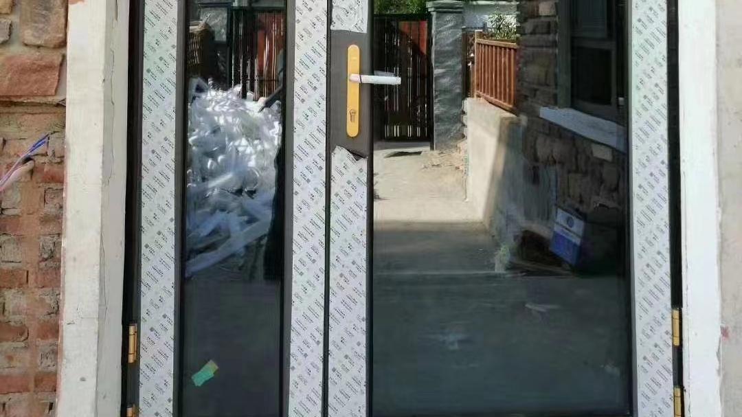 断桥铝门窗和系统门窗的区别在哪？它们有什么优点？