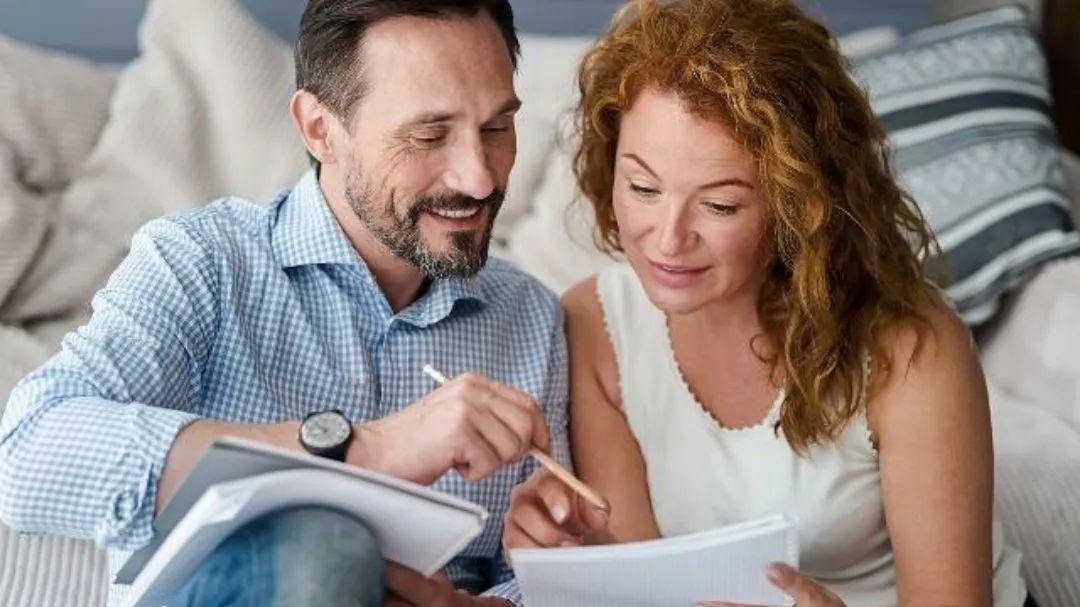 |为什么不建议谈办公室恋情？