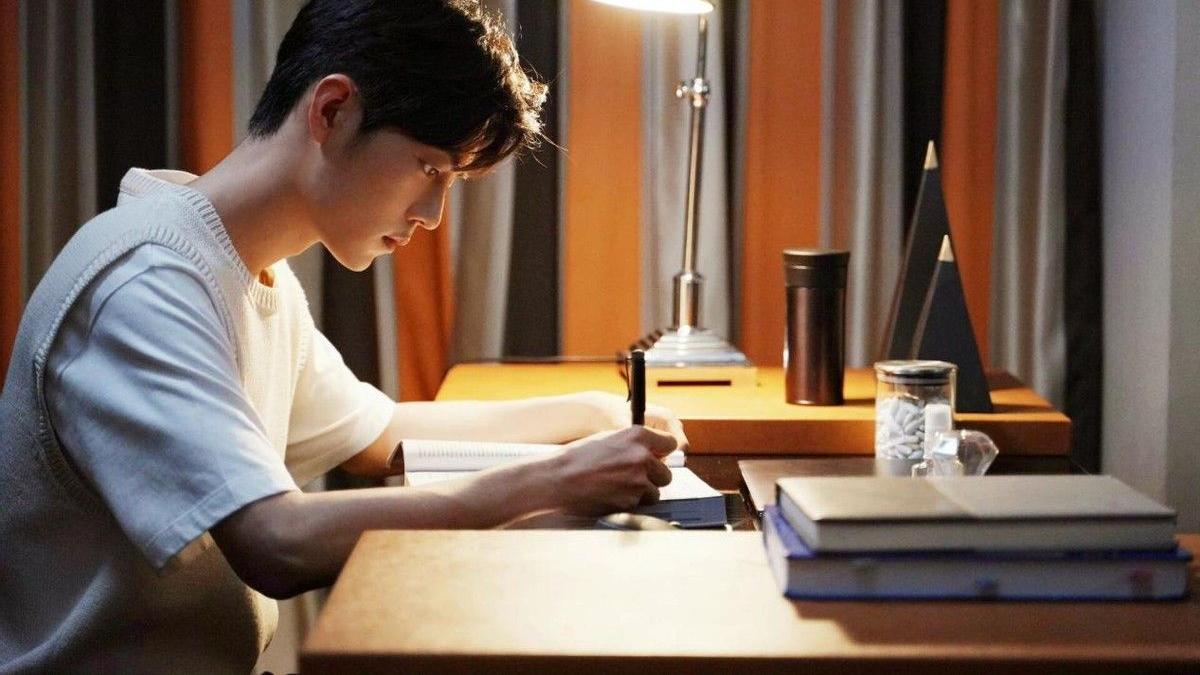 童瑶|在相亲市场上，《王牌》中的顾一野和《余生》中的顾魏谁更吃香？