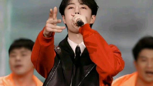 王一博|王一博新代言预热方式新颖，三个讯息很有创意，引人关注