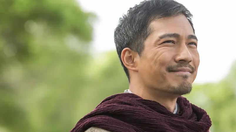 烽烟尽处|将抗日剧拍成偶像剧，《烽烟尽处》玩的有点大，播放量惨淡是定局