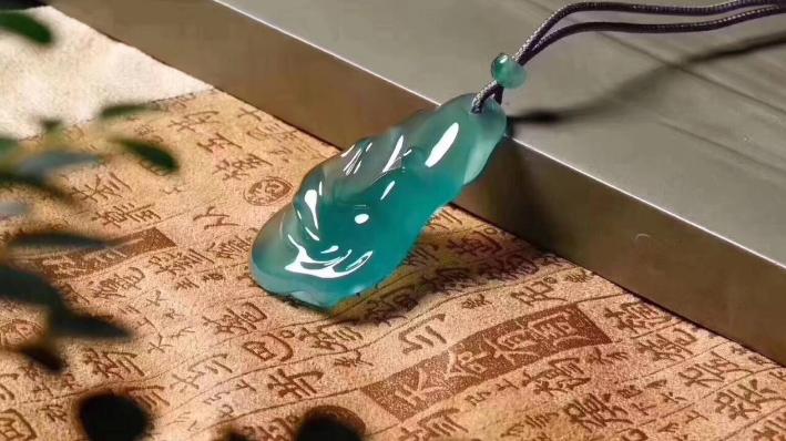翡翠|什么样的翡翠可以做传家宝？符合这三点，就可以传家