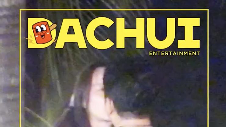 尹正|媒体曝光尹正酒后和两位不同男性接吻和撒娇的视频，一时引发热议