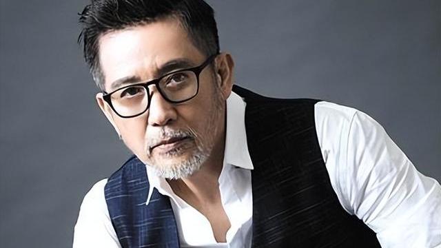 琼瑶|8位琼瑶男星颜值今昔对比，有人帅了一辈子，有人发福似奶奶