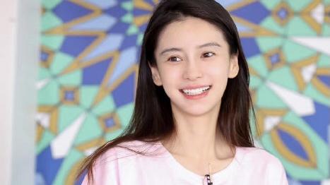 白梦妍|杨颖和娱乐圈新晋两大收视女神白鹿、赵露思素颜同框，后浪果真强