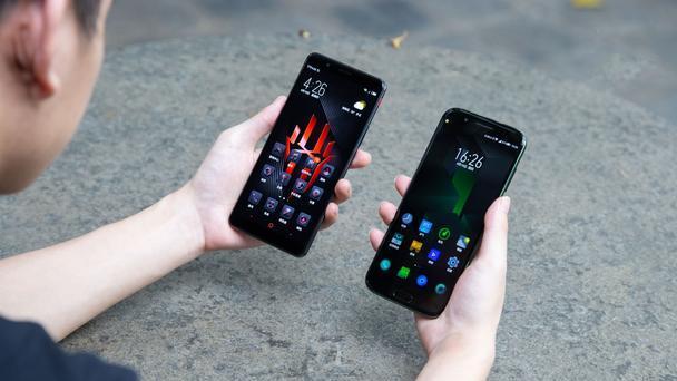 三星|性能跃居第一，16+512GB仅售5408元，黑鲨5Pro有心了