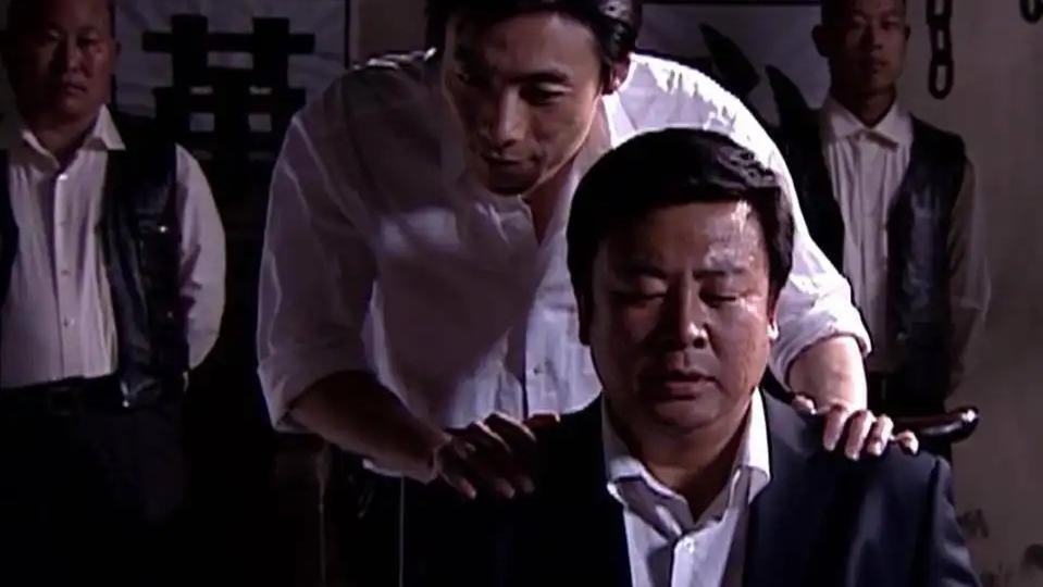 张国锋|电影都不敢演的现实版《潜伏》：畏罪潜逃13年，被捕时已成为影帝