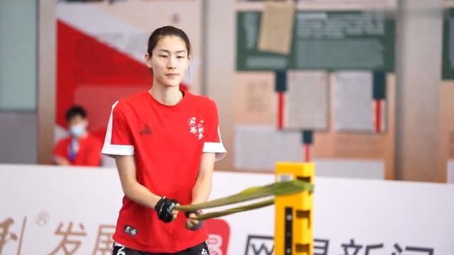 刁琳宇|刁琳宇迎逆袭良机！恩师出任国家队主帅，有望取代丁霞成球队首发
